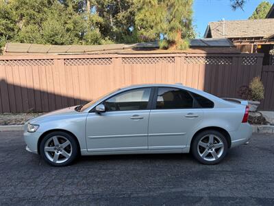 2011 Volvo S40 T5 R-Design - Photo 5 - Los Angeles, CA 90025