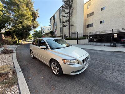 2011 Volvo S40 T5 R-Design - Photo 4 - Los Angeles, CA 90025