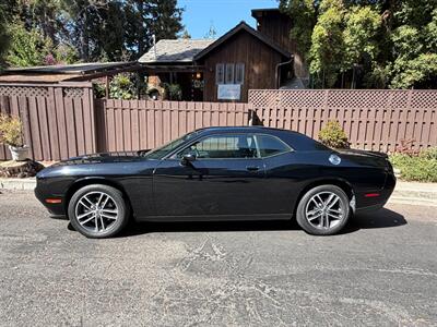 2019 Dodge Challenger SXT - Photo 4 - Los Angeles, CA 90025