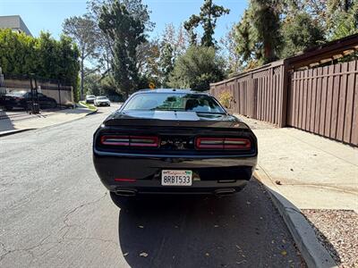 2019 Dodge Challenger SXT - Photo 8 - Los Angeles, CA 90025