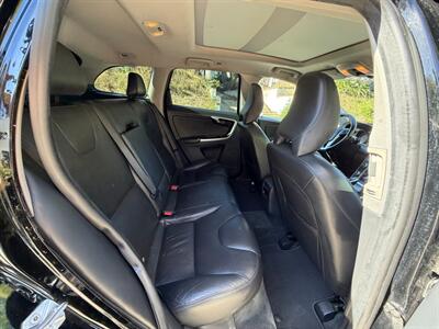2016 Volvo XC60 T5 Drive-E Platinum   - Photo 14 - Los Angeles, CA 90025