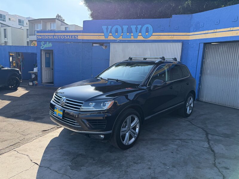 2016 Volkswagen Touareg VR6 Sport  