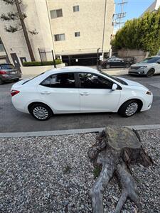 2017 Toyota Corolla LE   - Photo 8 - Los Angeles, CA 90025