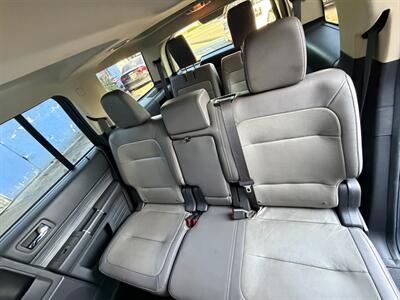 2019 Ford Flex SEL - Photo 20 - Los Angeles, CA 90025