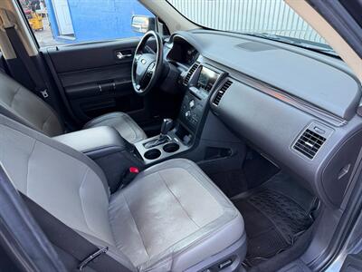 2019 Ford Flex SEL - Photo 16 - Los Angeles, CA 90025