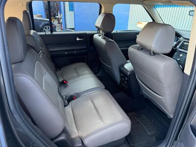 2019 Ford Flex SEL - Photo 18 - Los Angeles, CA 90025