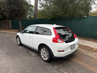 2011 Volvo C30 T5 R-Design - Photo 5 - Los Angeles, CA 90025