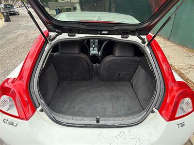 2011 Volvo C30 T5 R-Design - Photo 10 - Los Angeles, CA 90025