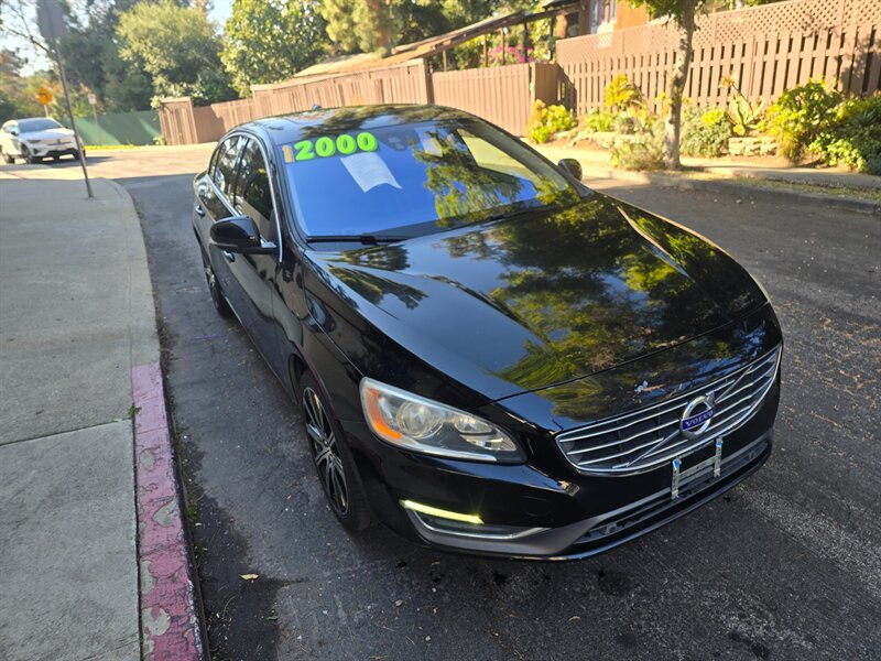 Ice White 2016 Volvo S60 T5 Inscription Drive-E Sedan Front-Wheel Drive 8-Speed Automatic