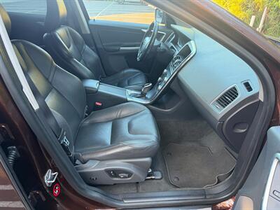 2017 Volvo XC60 T5 Dynamic - Photo 13 - Los Angeles, CA 90025