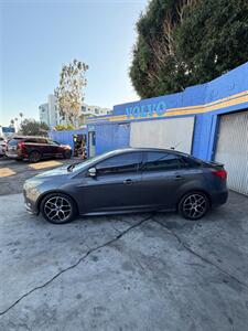 2015 Ford Focus SE - Photo 4 - Los Angeles, CA 90025