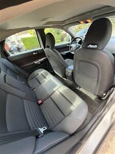 2007 Volvo S40 2.4i   - Photo 12 - Los Angeles, CA 90025