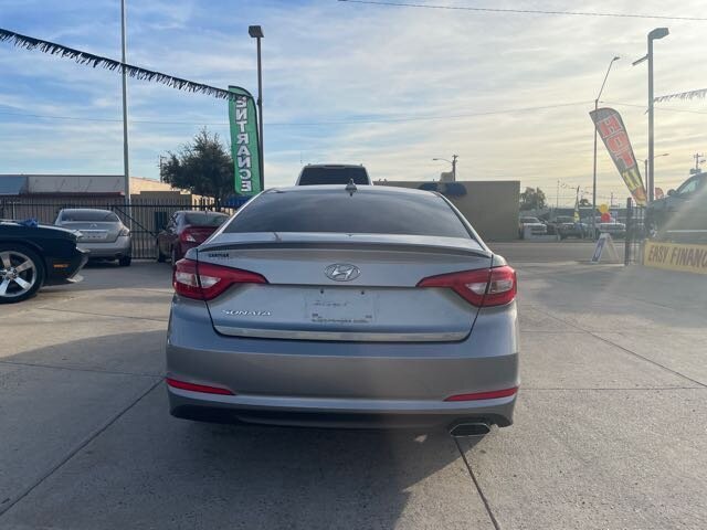 2017 Hyundai SONATA - Photo 9 - Phoenix, AZ 85006