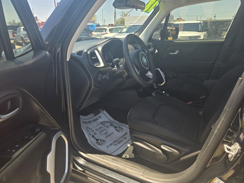 2018 Jeep Renegade Latitude - Photo 16 - Phoenix, AZ 85006