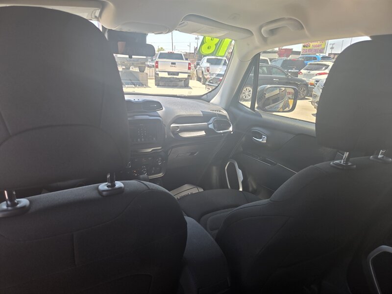 2018 Jeep Renegade Latitude - Photo 15 - Phoenix, AZ 85006
