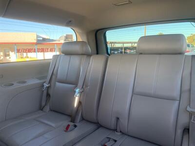 2012 Chevrolet Suburban LT 1500   - Photo 10 - Phoenix, AZ 85006