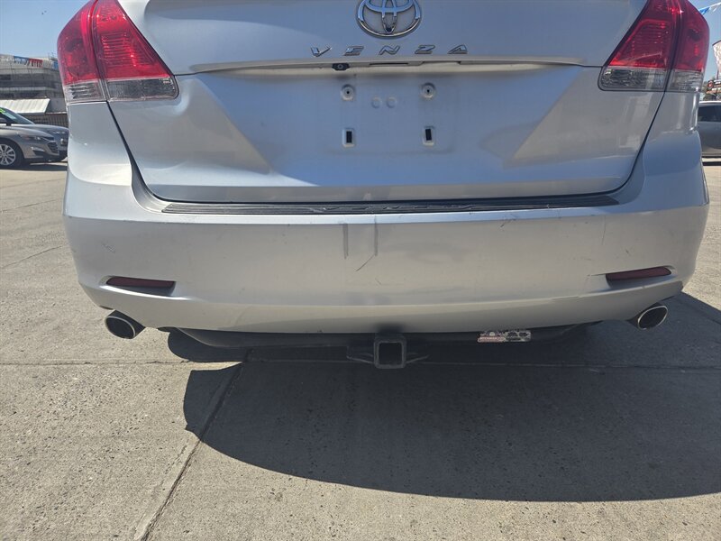 2010 Toyota Venza FWD V6 - Photo 8 - Phoenix, AZ 85006