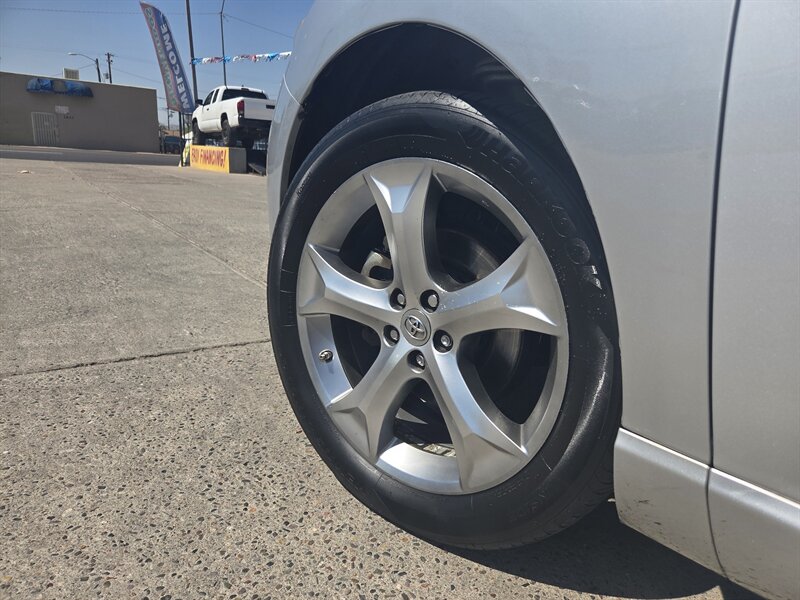 2010 Toyota Venza FWD V6 - Photo 16 - Phoenix, AZ 85006