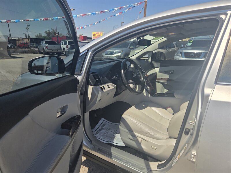 2010 Toyota Venza FWD V6 - Photo 13 - Phoenix, AZ 85006