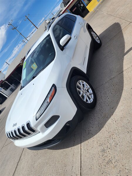 2017 Jeep Cherokee Latitude   - Photo 1 - Phoenix, AZ 85006