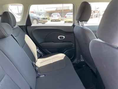 2015 Kia Soul   - Photo 9 - Phoenix, AZ 85006