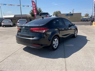 2018 Kia Forte LX   - Photo 9 - Phoenix, AZ 85006