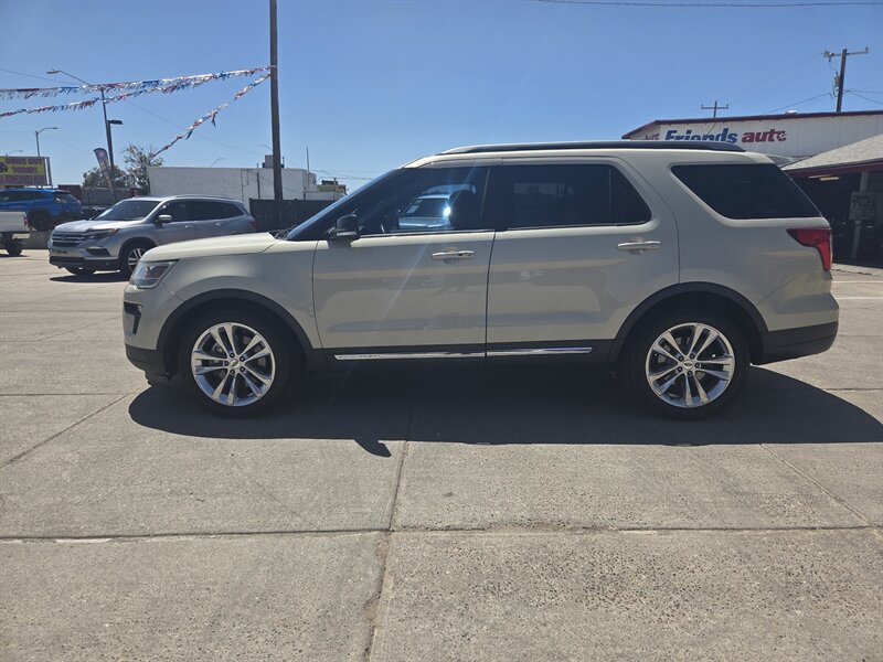 2018 Ford Explorer XLT - Photo 11 - Phoenix, AZ 85006