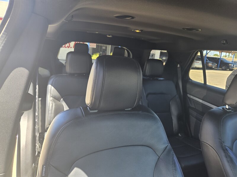 2018 Ford Explorer XLT - Photo 5 - Phoenix, AZ 85006