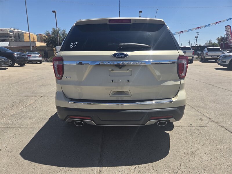 2018 Ford Explorer XLT - Photo 7 - Phoenix, AZ 85006