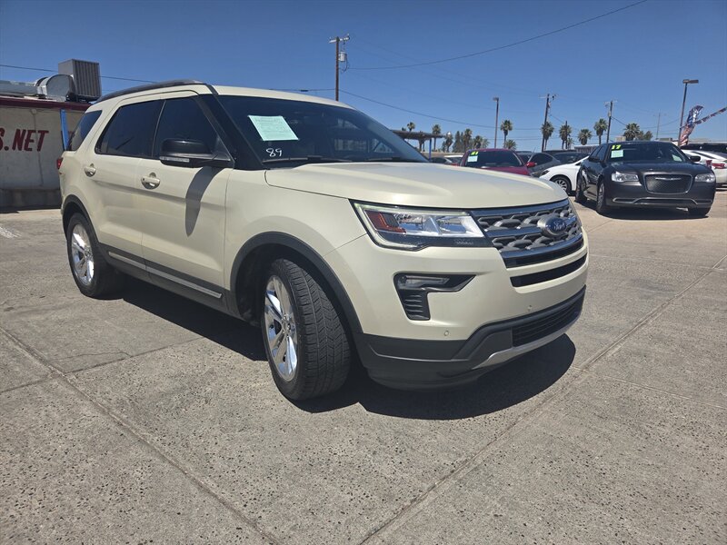 2018 Ford Explorer XLT - Photo 10 - Phoenix, AZ 85006