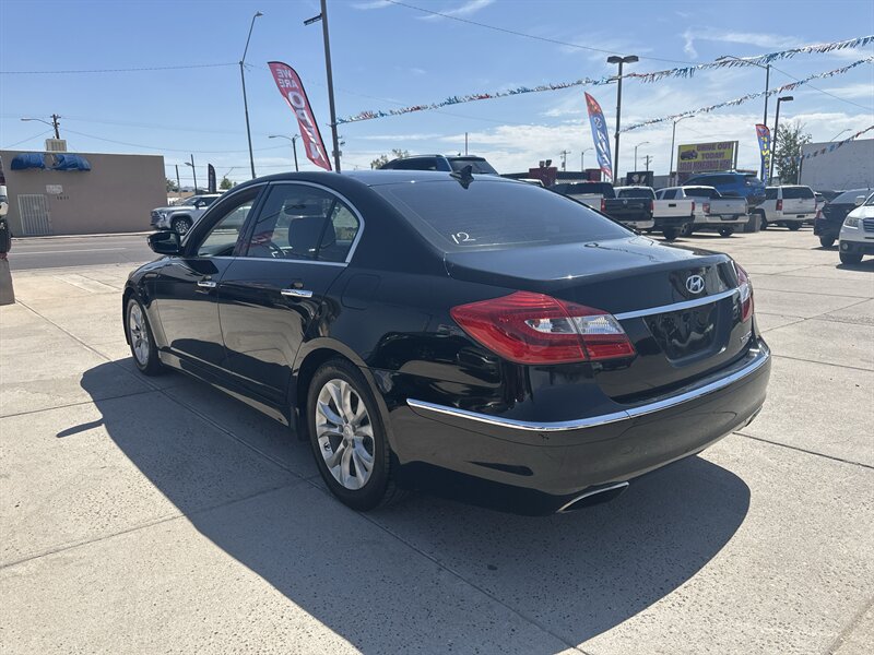 2013 Hyundai Genesis 3.8L - Photo 11 - Phoenix, AZ 85006