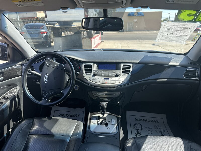 2013 Hyundai Genesis 3.8L - Photo 7 - Phoenix, AZ 85006