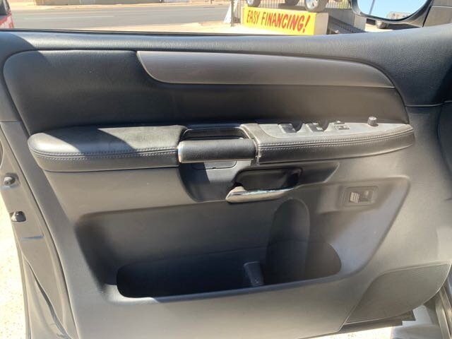 2011 Nissan Armada SV - Photo 4 - Phoenix, AZ 85006