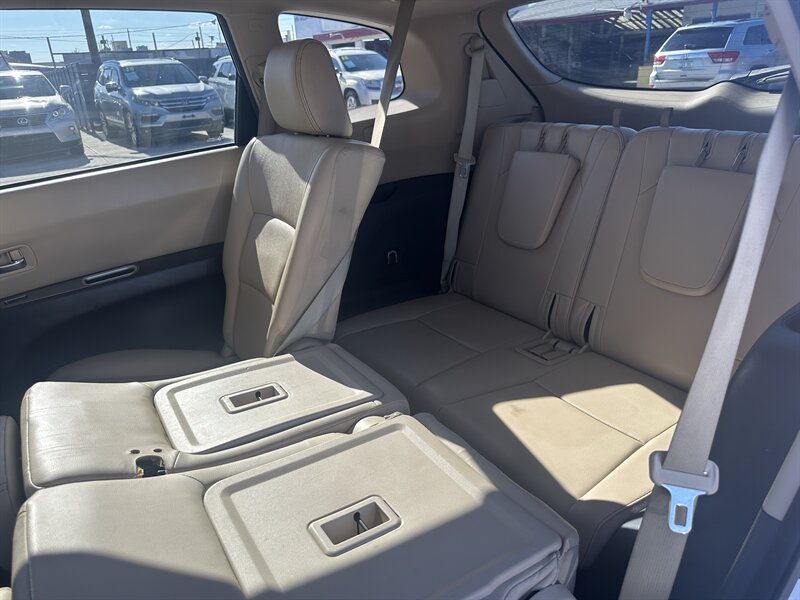 2012 Subaru Tribeca 3.6R Limited - Photo 10 - Phoenix, AZ 85006