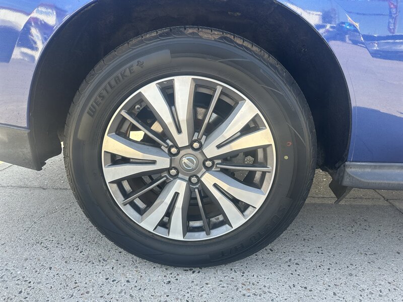 2017 Nissan Pathfinder S - Photo 15 - Phoenix, AZ 85006