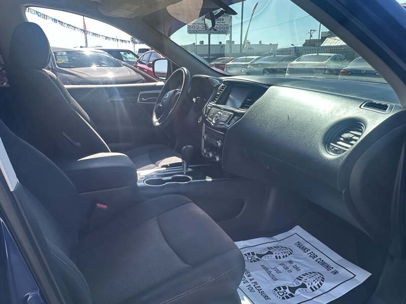 2017 Nissan Pathfinder S - Photo 6 - Phoenix, AZ 85006