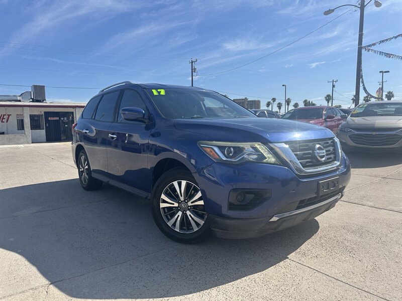 2017 Nissan Pathfinder S - Photo 2 - Phoenix, AZ 85006