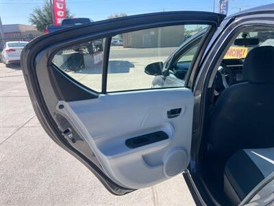 2012 Toyota Prius c Three   - Photo 6 - Phoenix, AZ 85006