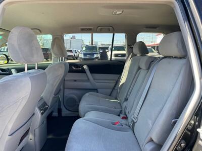 2013 Toyota Highlander   - Photo 5 - Phoenix, AZ 85006