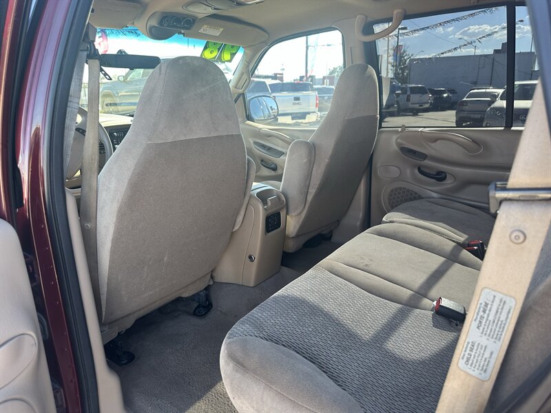 1998 Ford Expedition Eddie Bauer - Photo 9 - Phoenix, AZ 85006