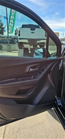 2020 Chevrolet Trax LS - Photo 5 - Phoenix, AZ 85006