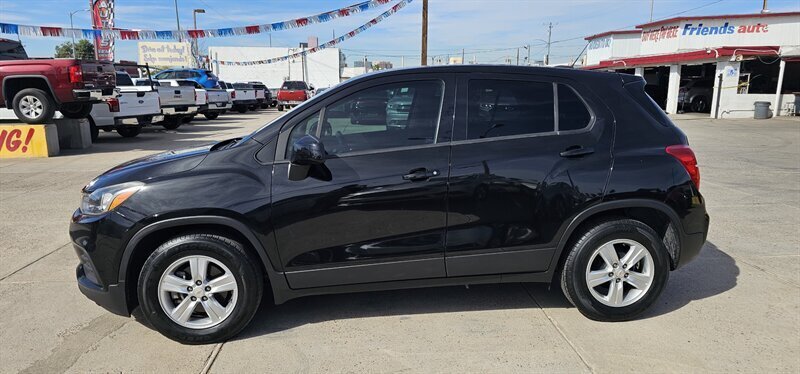 2020 Chevrolet Trax LS - Photo 2 - Phoenix, AZ 85006