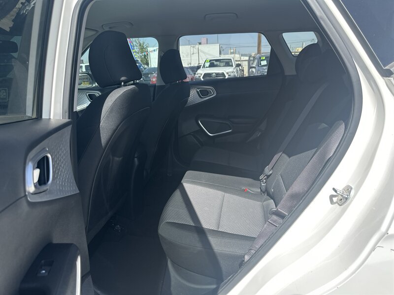 2020 Kia Soul LX - Photo 10 - Phoenix, AZ 85006