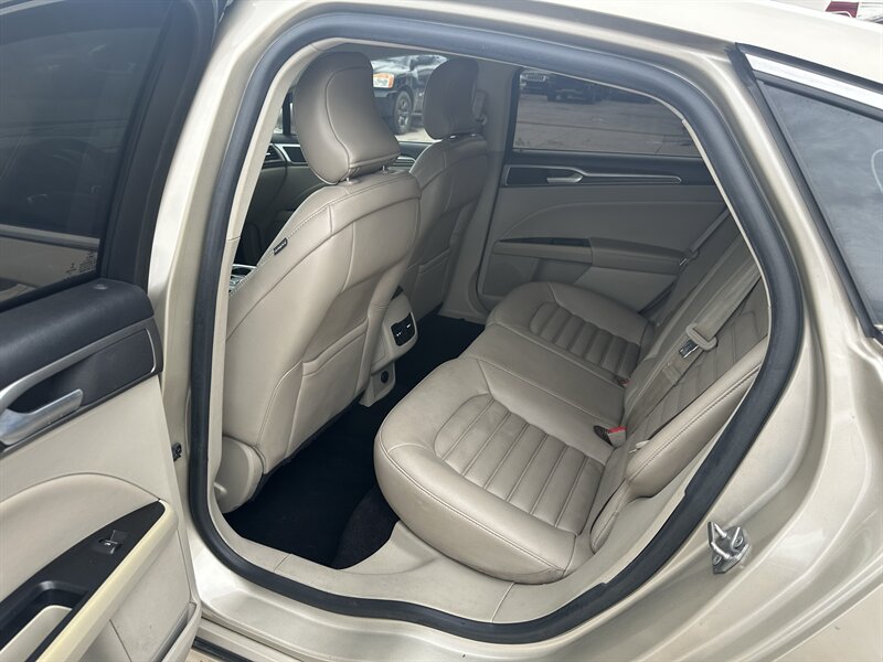 2019 Ford Fusion SEL - Photo 10 - Phoenix, AZ 85006