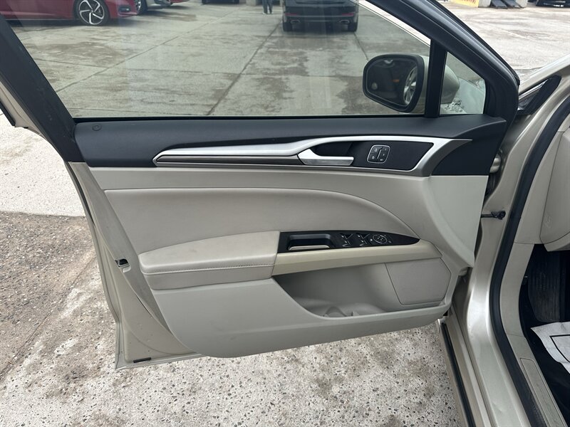 2019 Ford Fusion SEL - Photo 5 - Phoenix, AZ 85006