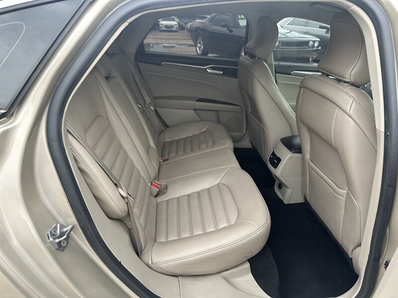 2019 Ford Fusion SEL - Photo 9 - Phoenix, AZ 85006