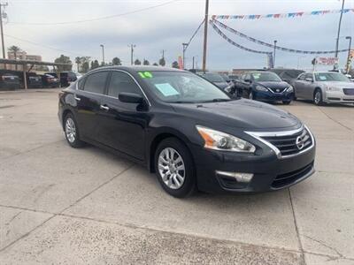 2014 Nissan Altima 2.5 S   - Photo 1 - Phoenix, AZ 85006