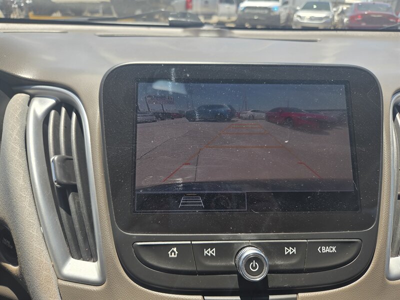 2023 Chevrolet Malibu LT - Photo 9 - Phoenix, AZ 85006