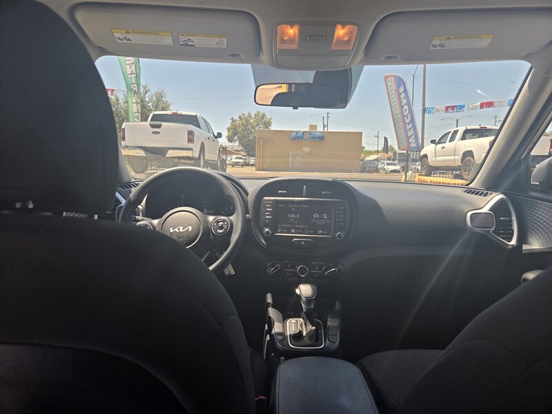 2022 Kia Soul LX - Photo 9 - Phoenix, AZ 85006