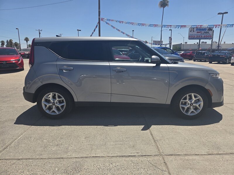 2022 Kia Soul LX - Photo 7 - Phoenix, AZ 85006